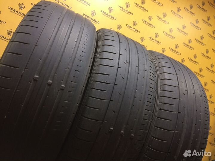 Dunlop SP Sport Maxx 050+ 215/55 R17 94Y