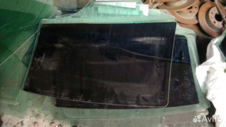 Стекло заднее Opel Astra H левое правое седан хетч