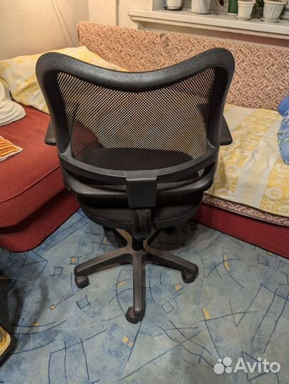 Компьютерное кресло