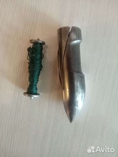 Челнок для швейной машины зингер