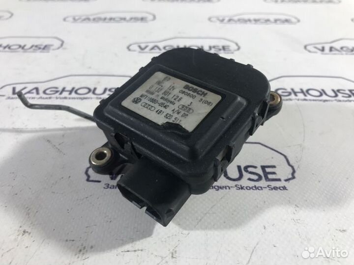 Моторчик заслонки печки Volkswagen Passat B5 3B2