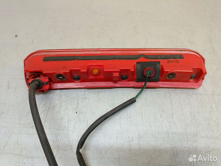 Kia Rio X-Line стоп сигнал дополнительный