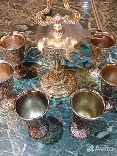 Набор рюмок на подставке