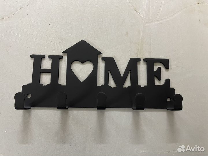 Ключница настенная металлическая