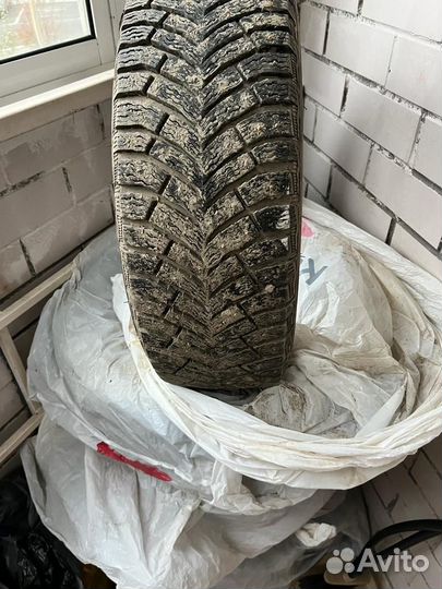 Michelin X-Ice North 4 20.5/65 R16