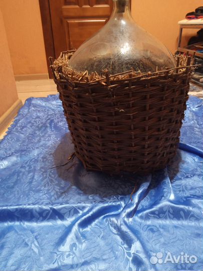 Бутыль СССР 30 литров. С корзиной