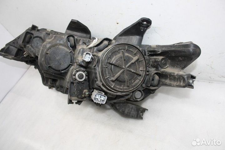 Фара правая mitsubishi outlander 2015