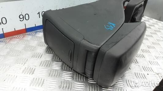 Подлокотник центральный KIA CEE'D 1 (1KK13IX01)