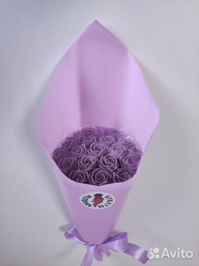 Букет - 19 Роз из Белого Шоколада