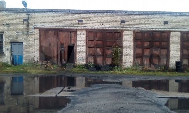 Гараж, > 30 м²