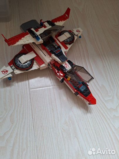 Lego 76049 самолёт мстителей