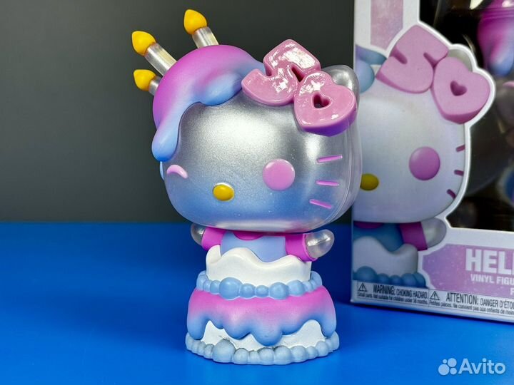 Funko Pop 75 Hello Kitty in Cake 50th Anniversary