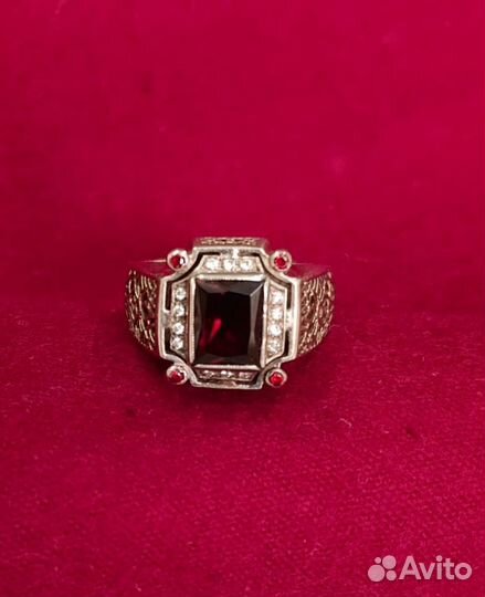 Мужской перстень серебро с камнями