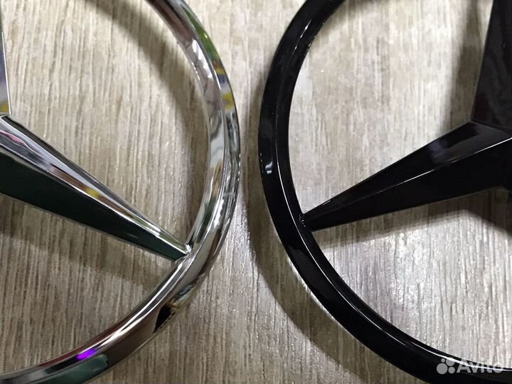 Эмблема на багажник Mercedes CLS W218