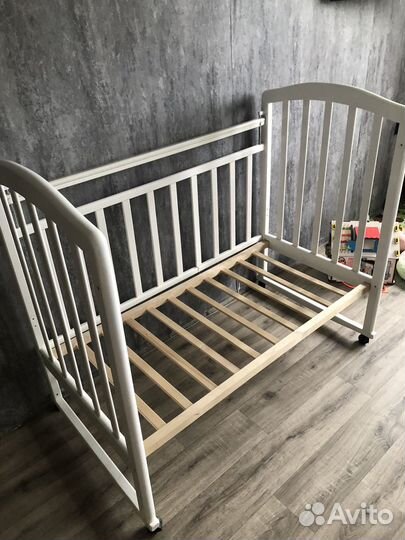 Детская кроватка