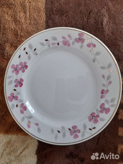 Набор тарелок фарфоровый завод Пролетарий
