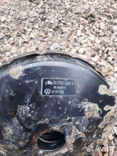 Вакуумный усилитель тормозов Vw Passat B4