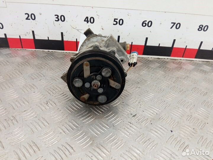 Компрессор кондиционера для Opel Astra H 13217307