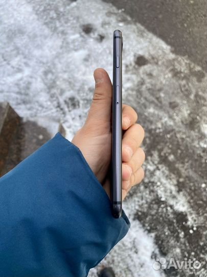 iPhone 8 Plus, 64 ГБ