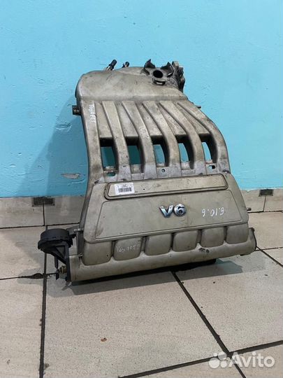 Впускной коллектор Volkswagen Touareg