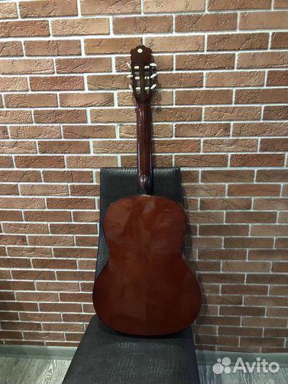 Классическая гитара бу