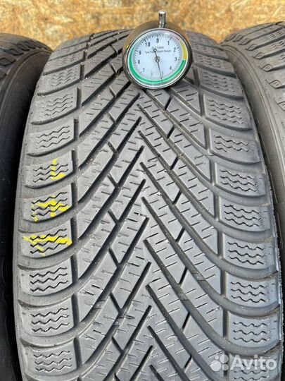 Pirelli Winter Cinturato 205/55 R16