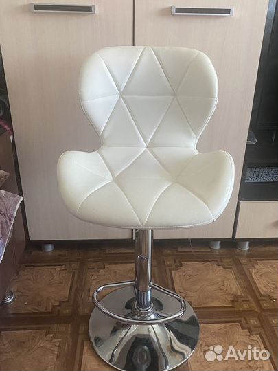 Барный стул