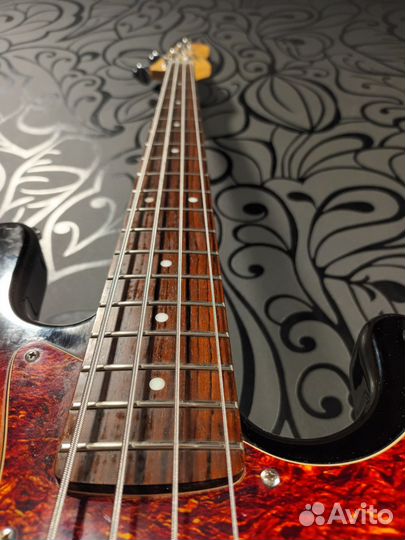 Бас-гитара Alina Pro (обмен/продажа)