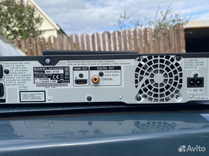 Blu-ray плеер Sony RDR-AT100