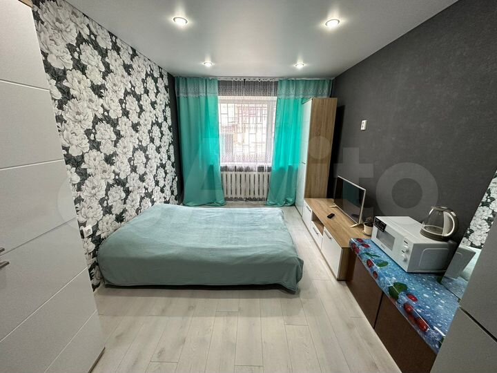 Комната 12 м² в 6-к., 1/3 эт.