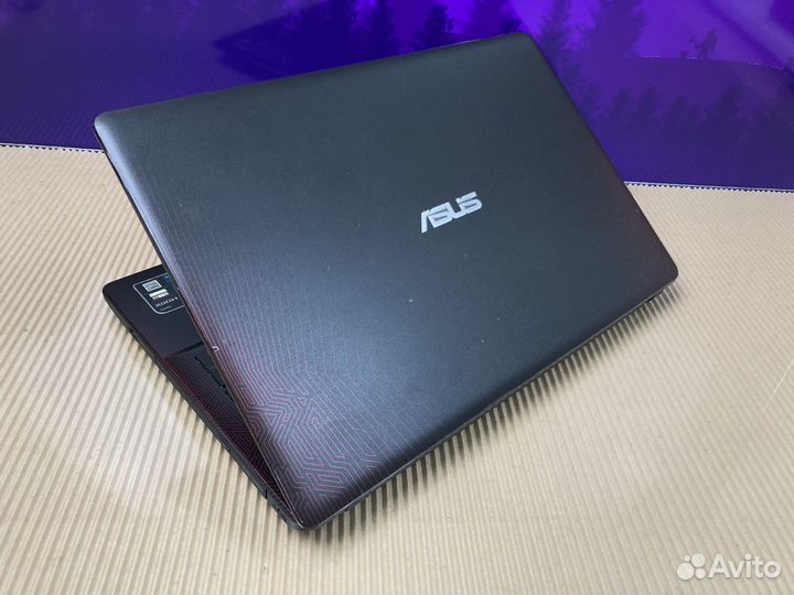 Игровой asus 8gb/256Gb