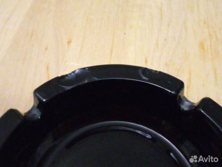 Пепельница цветное стекло бу отдам в дар