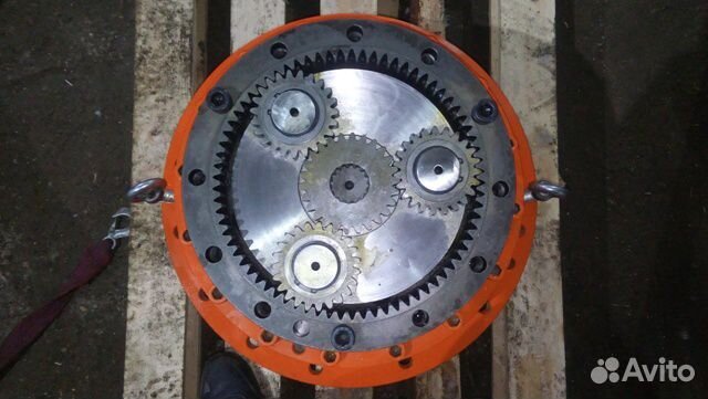 Редуктор поворота Doosan DX255