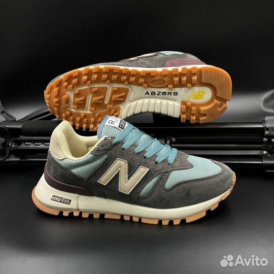 Кроссовки new balance 1300