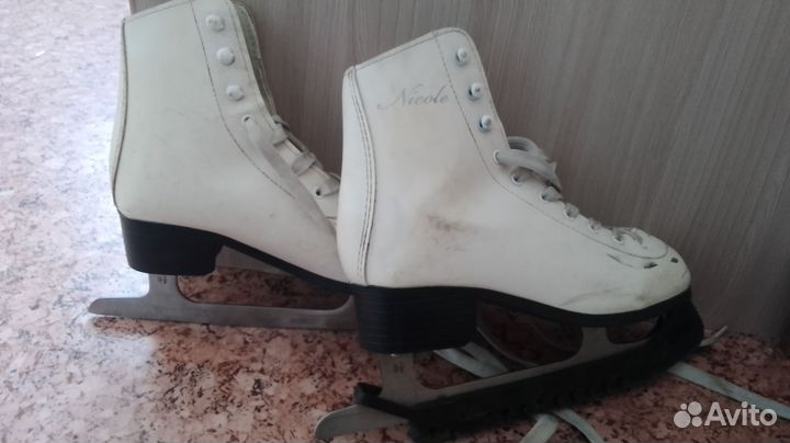 Коньки фигурные