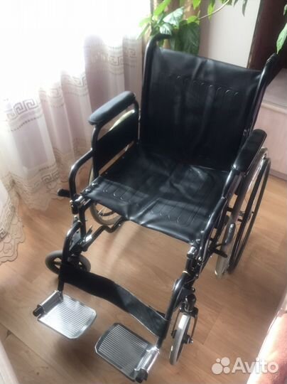 Инвалидная коляска