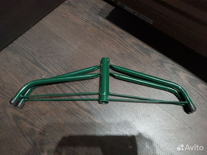 Подставка под елку