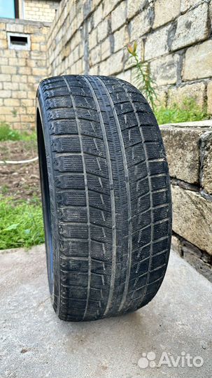 Bridgestone Blizzak Revo2 215/50 R17