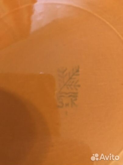 Фаянсовые тарелки 