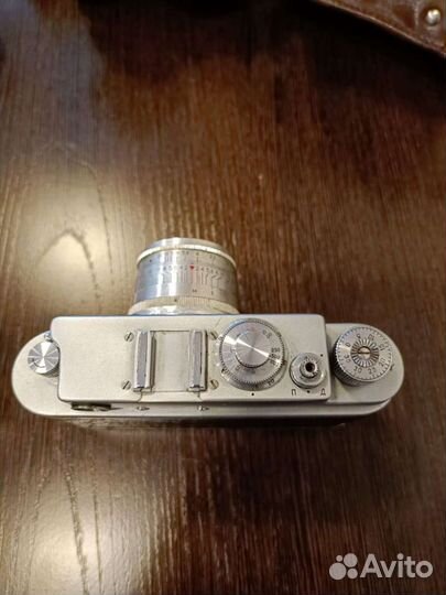 Плёночные фотоаппараты Зоркий 3-С и Зенит Е