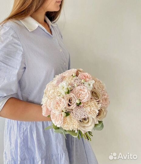 Букет невесты в персиковых оттенках Оформление Дос