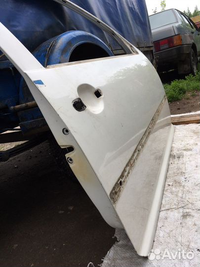 Дверь правая Гольф 4 купе (3-х )