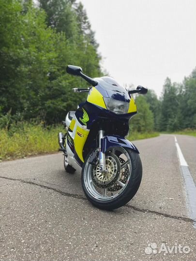 Хонда CBR 600