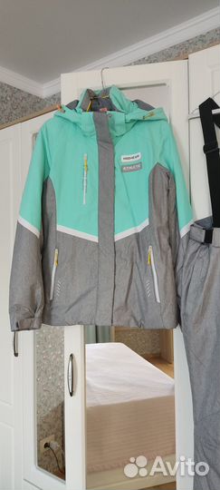 Горнолыжный костюм женский 48 High Experience