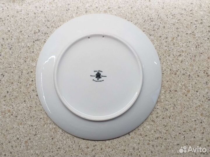 Настенная тарелка