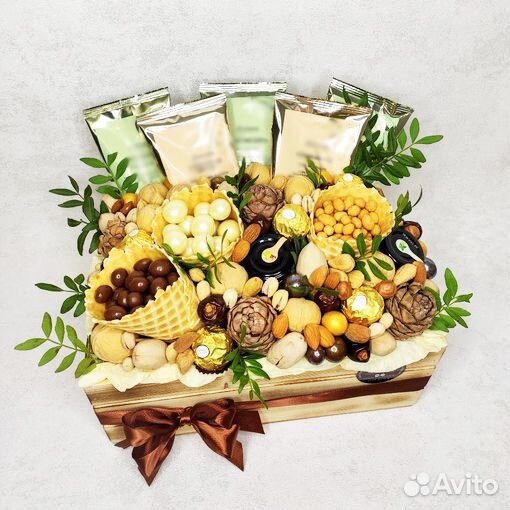 Набор с орехами. Подарок начальнику