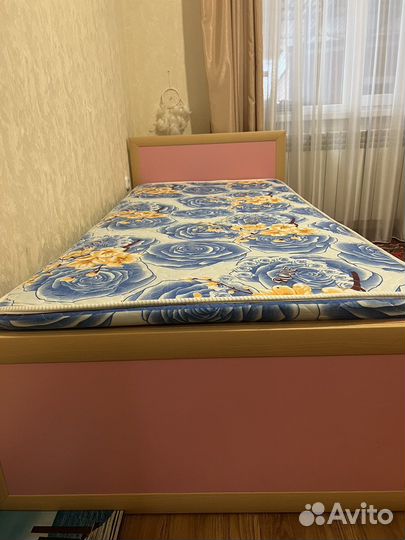 Кровать 900х2000