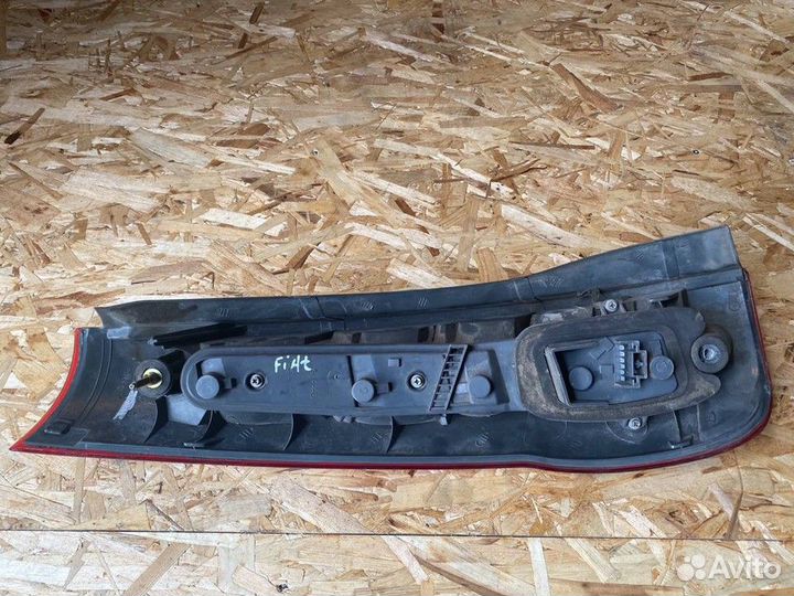 Фонарь задний правый Fiat Punto