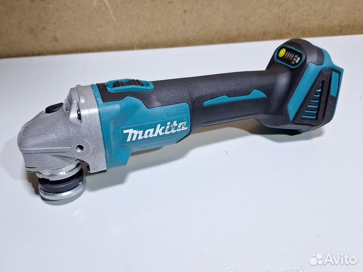 Аккумуляторная болгарка makita(тушка)