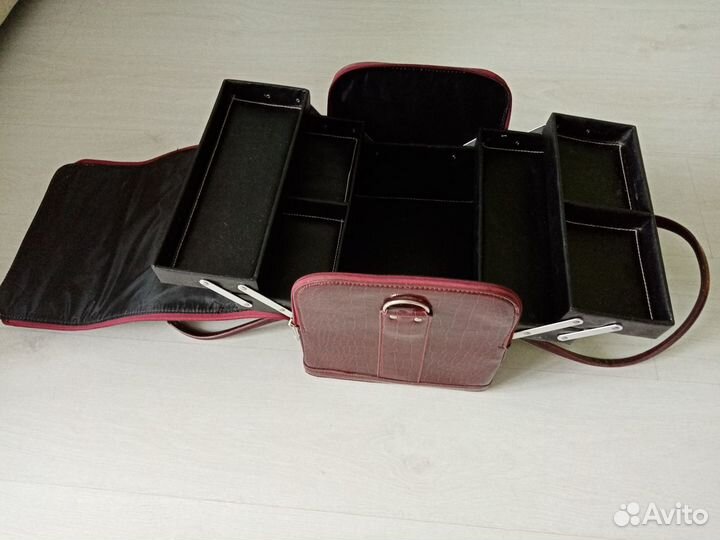 Органайзер для уходовых средств и косметики